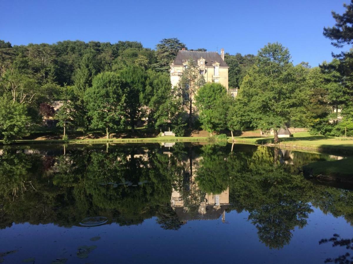 Gite Familial Chateau La Roche Racan Saint-Paterne-Racan Экстерьер фото